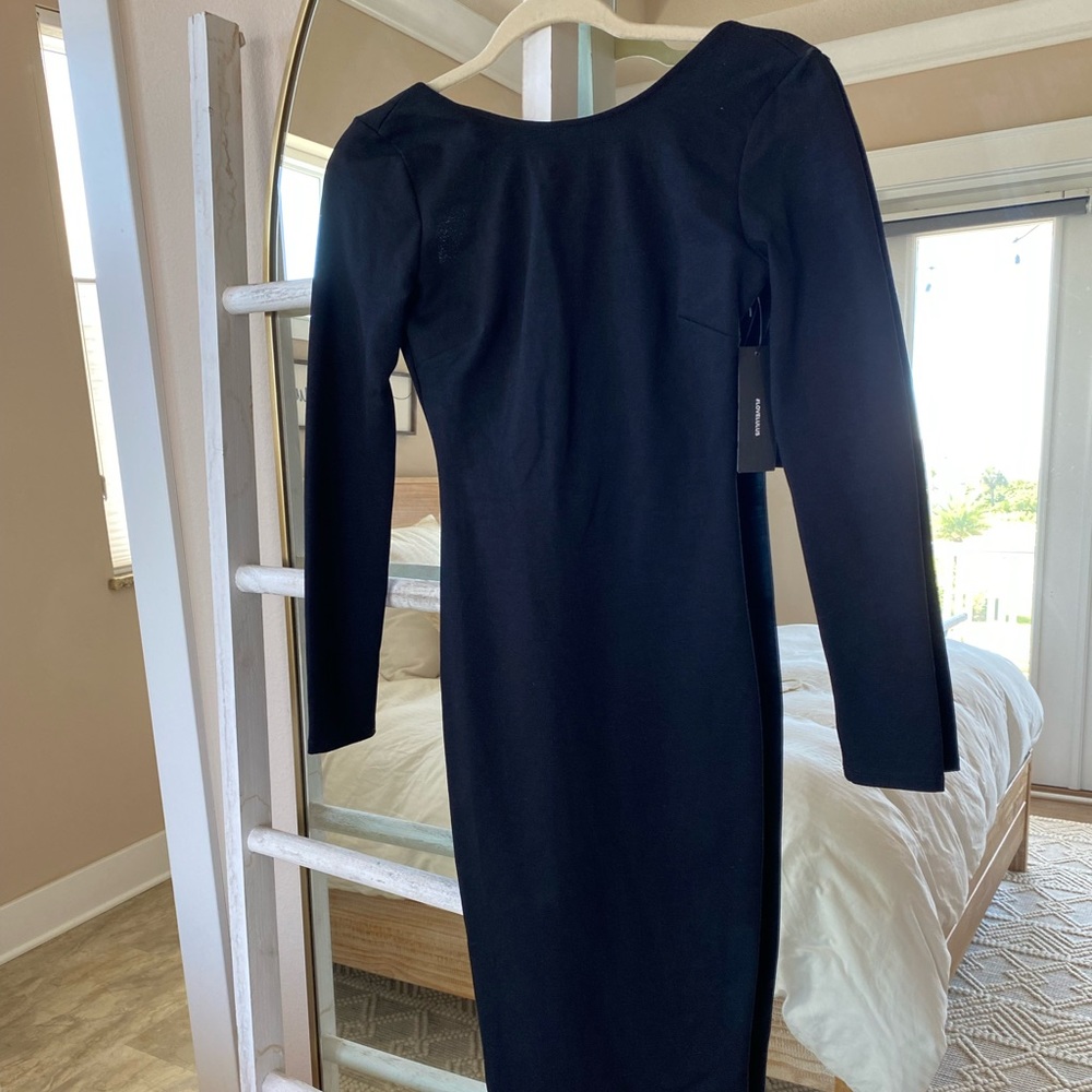 Long sleeve black backless bodycon dress